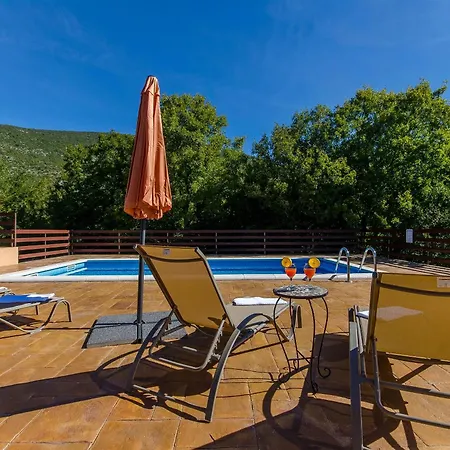 Strikina Kuca Villa
