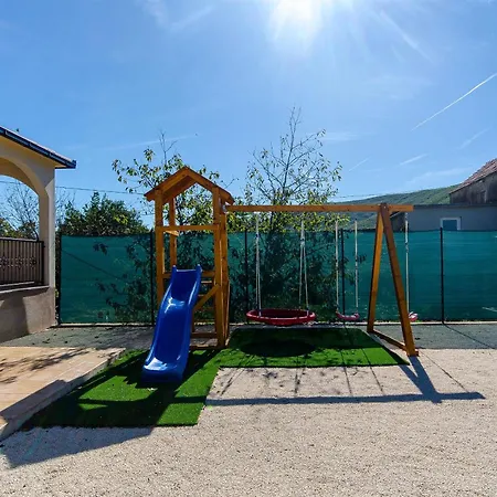 Strikina Kuca Villa Slivno (Split-Dalmatia)